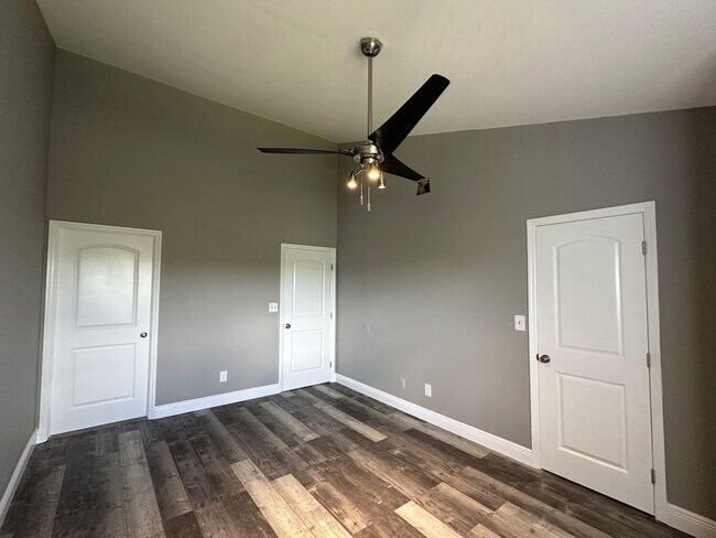 Building Photo - 3405 NW 44th St