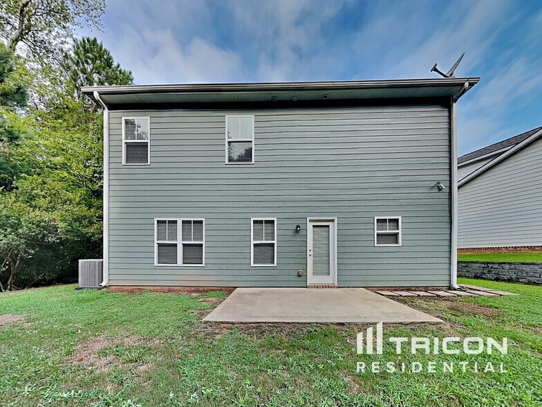 Building Photo - 270 Orchard Ln