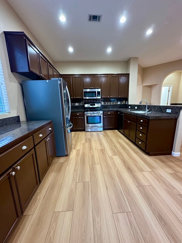 Building Photo - 2450 Martin Anthony Ct