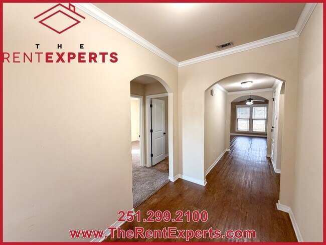 Building Photo - 9638 Estate Dr