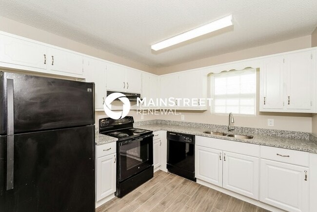 Building Photo - 3 Bedroom Pet-Friendly Home in Pinson, AL with Main Street Renewal