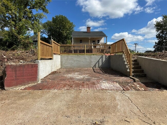 Building Photo - 8201 Church Dr