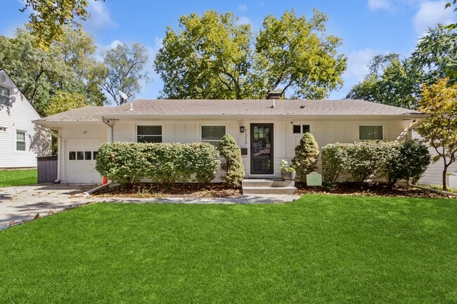 Building Photo - 7329 Ash St