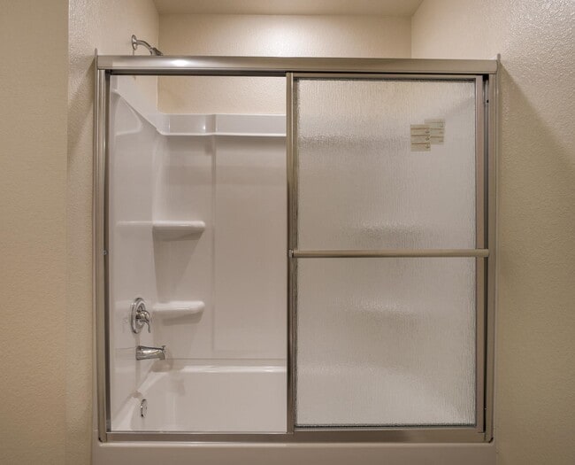 Building Photo - 252 Rock Spgs Dr