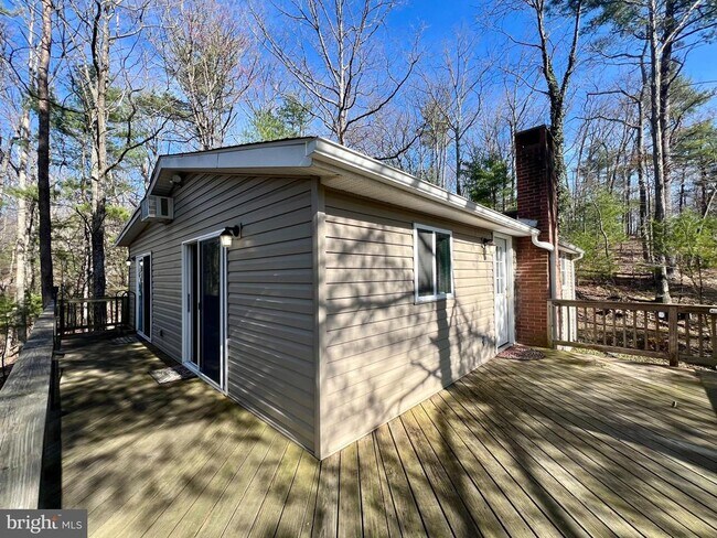 Building Photo - 117 Audubon Rd