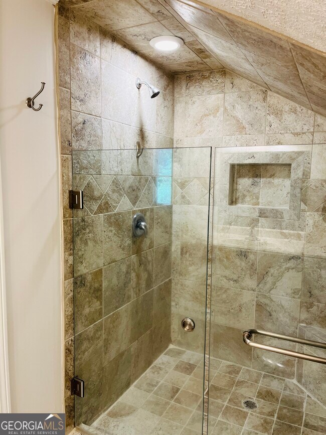 Building Photo - 2289 Roscoe Rd