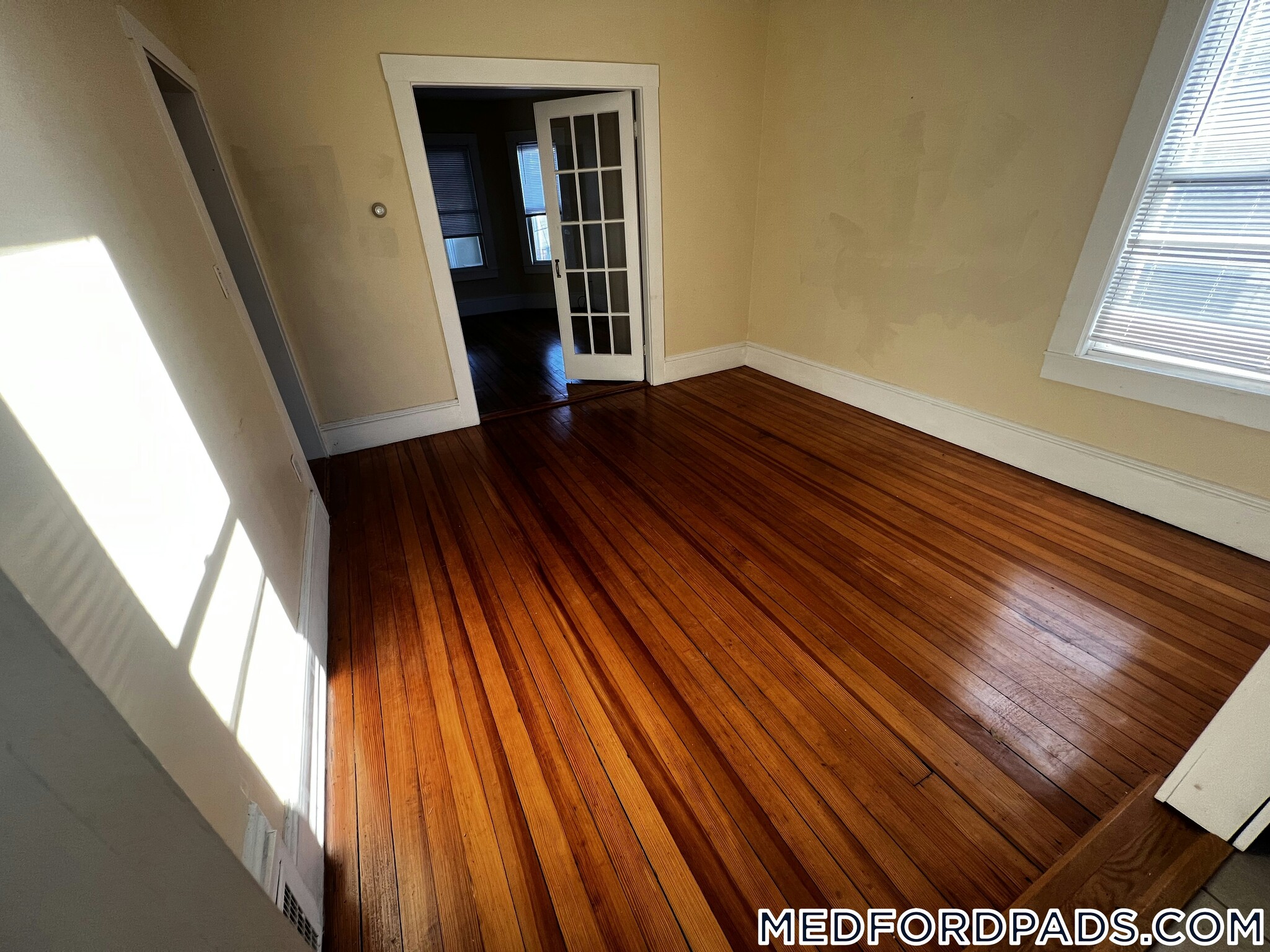 Building Photo - 8 Bennett St