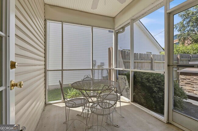 Building Photo - 130 S Fairfield Dr