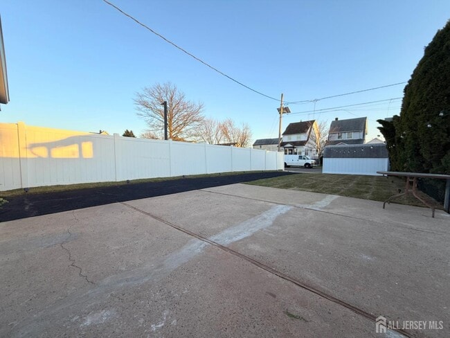 Building Photo - 6 Fitch St