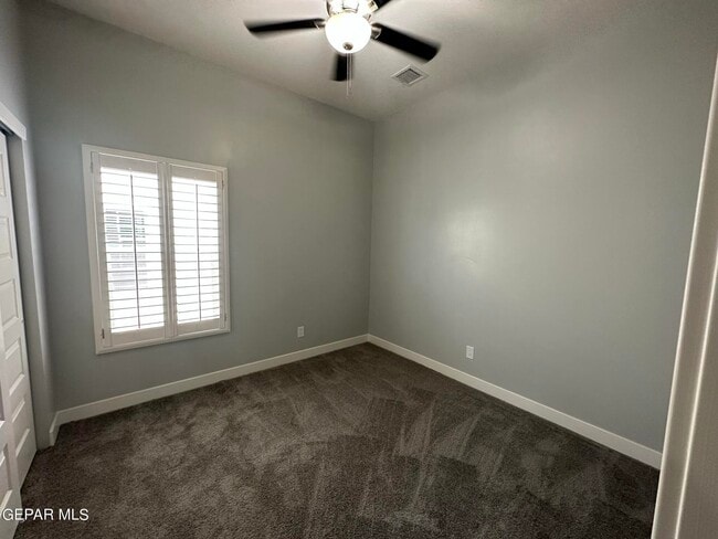 Building Photo - 13138 Emerald Isle St