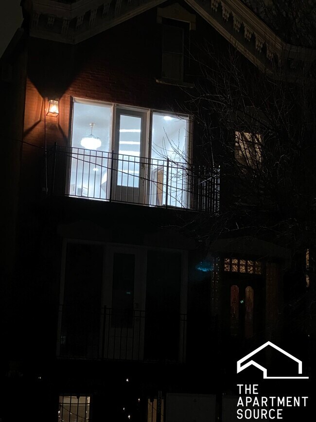 Building Photo - 1228 N Cleaver St