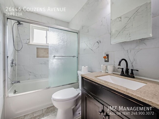 Building Photo - 26446 Couzens Ave