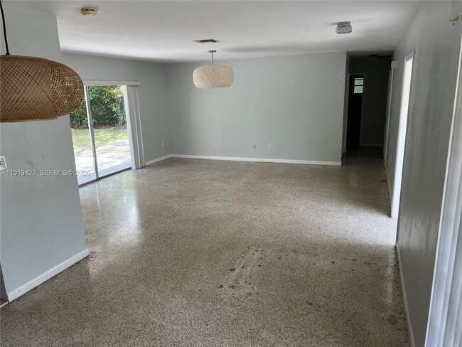 Building Photo - 16425 SW 75th Ave