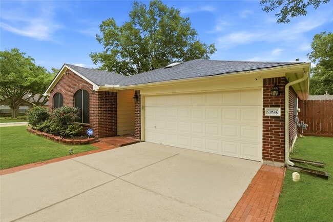 Building Photo - 3814 Apple Hollow Ln