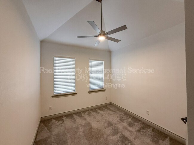 Building Photo - 5705 118th St