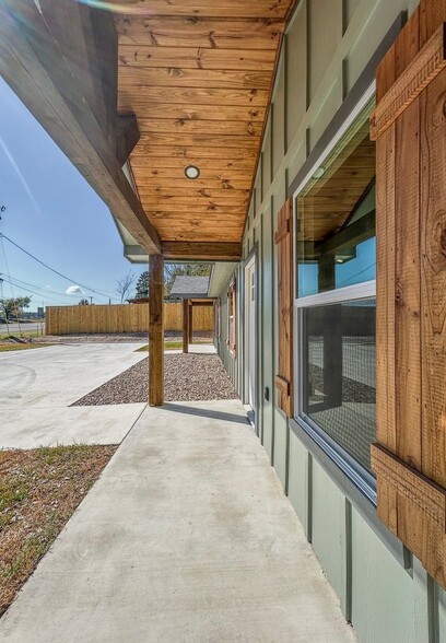 Building Photo - 6328 Ted Trout Dr