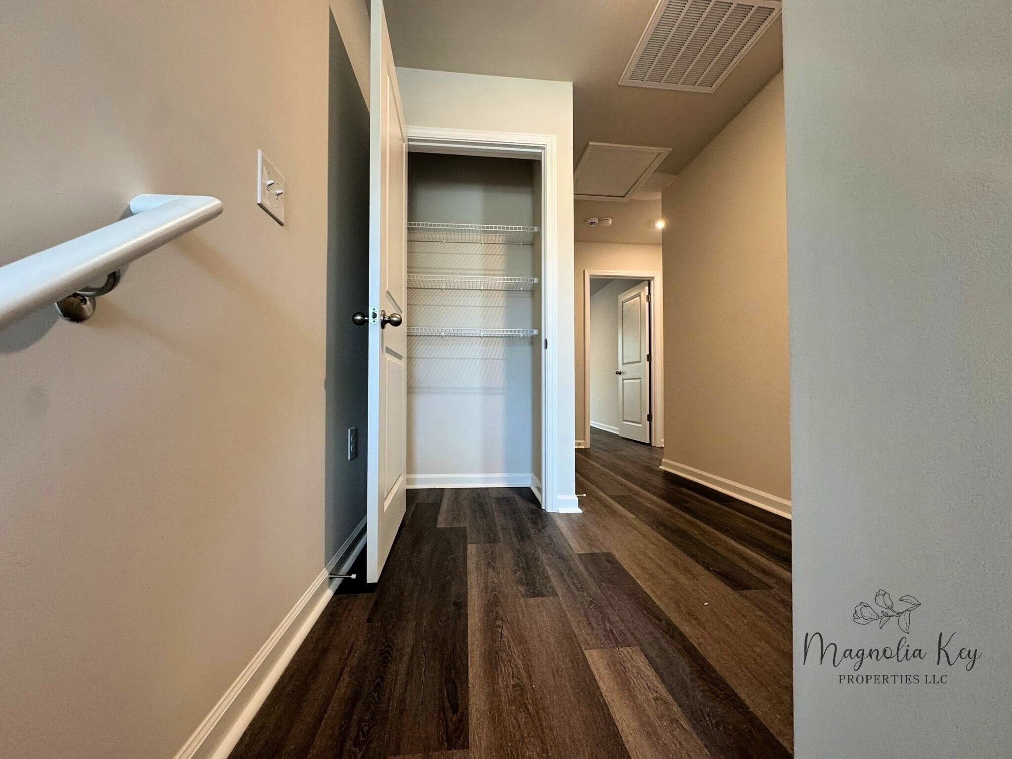 Building Photo - 555 Gemstone Blvd