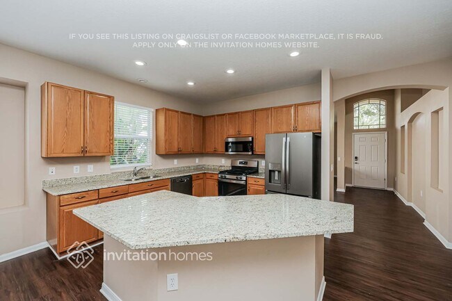 Building Photo - 15454 Martinmeadow Dr