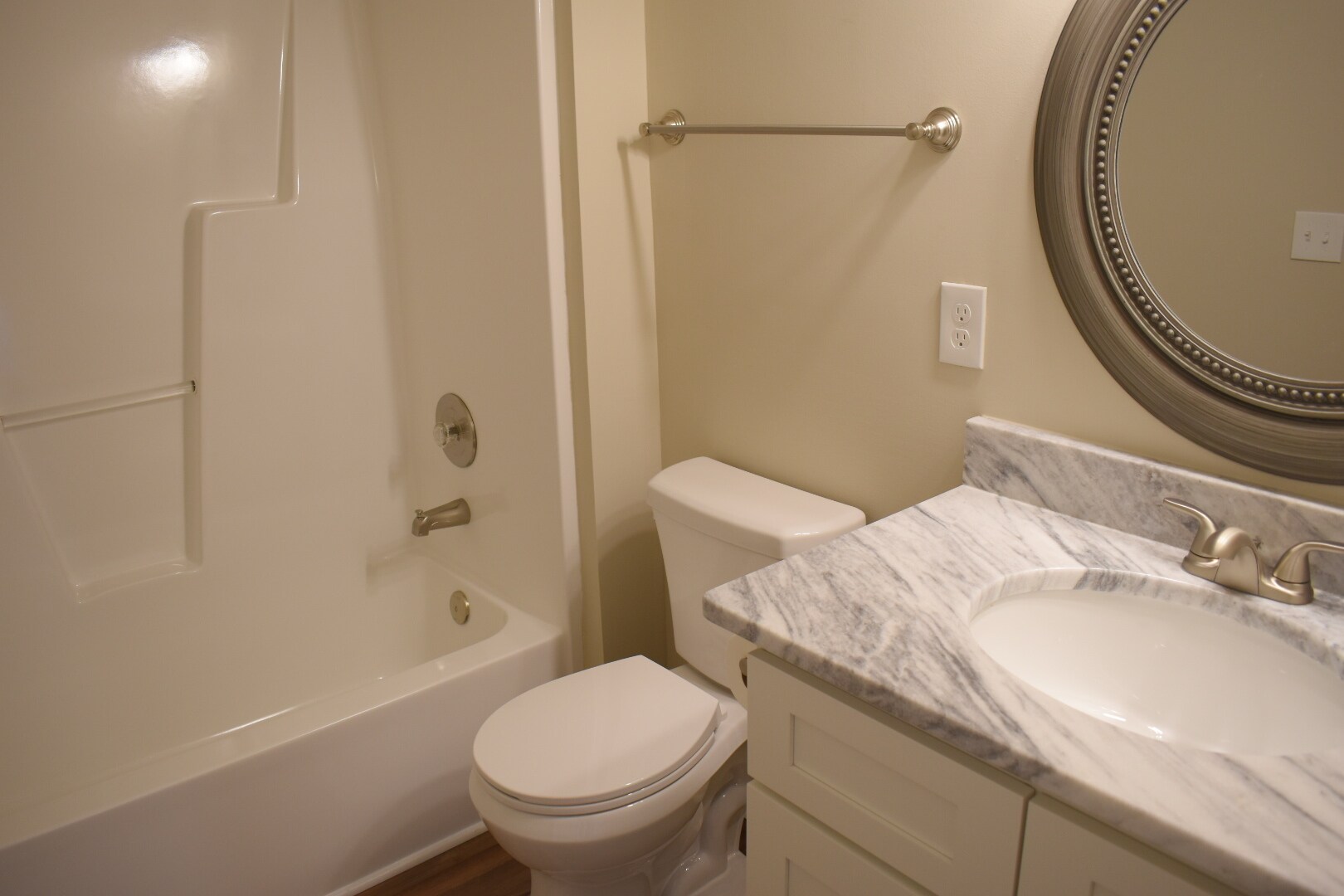 Building Photo - 1731 41st St