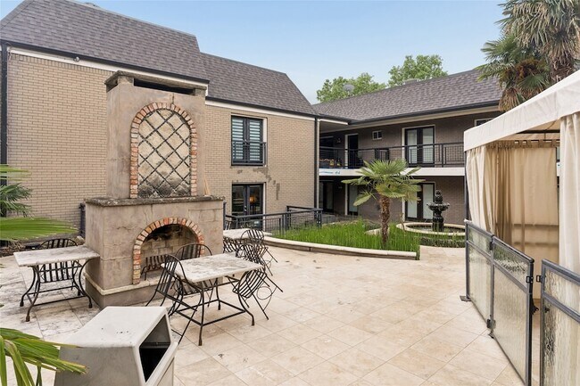 Building Photo - 10109 Regal Park Ln