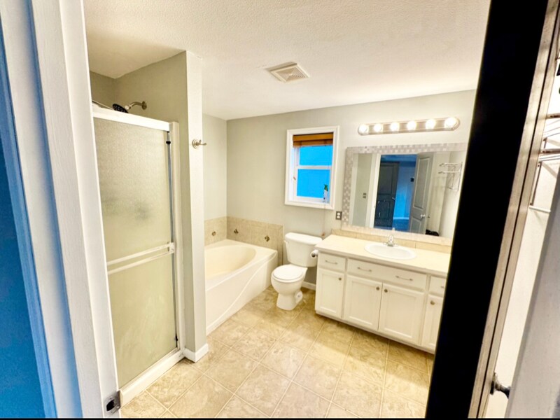 Building Photo - 403 173rd St S