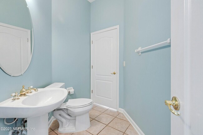 Building Photo - 429 Sea Spray Ln