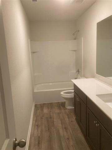 Building Photo - 608 Fountain Dr