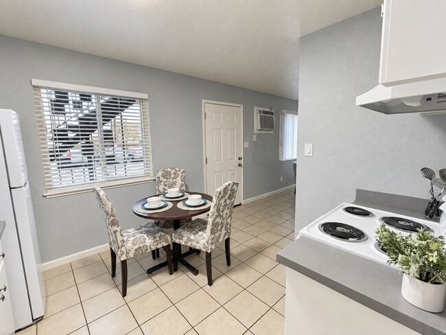 Floorplan - Lone Pine Apartments