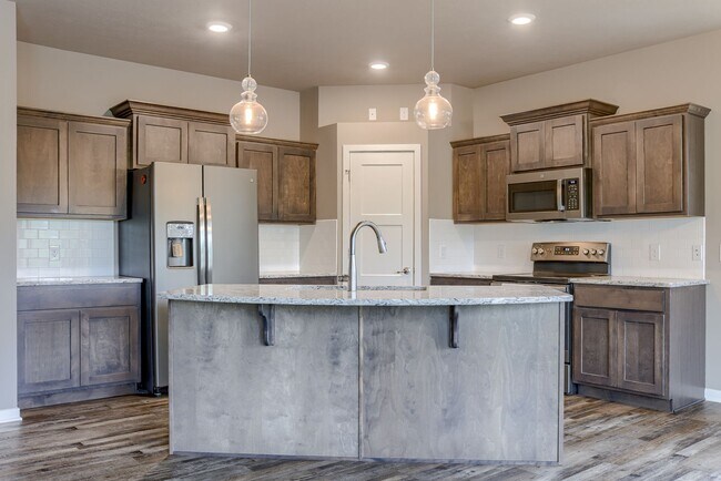 Building Photo - Gorgeous 3 Bedroom In Papillion!!