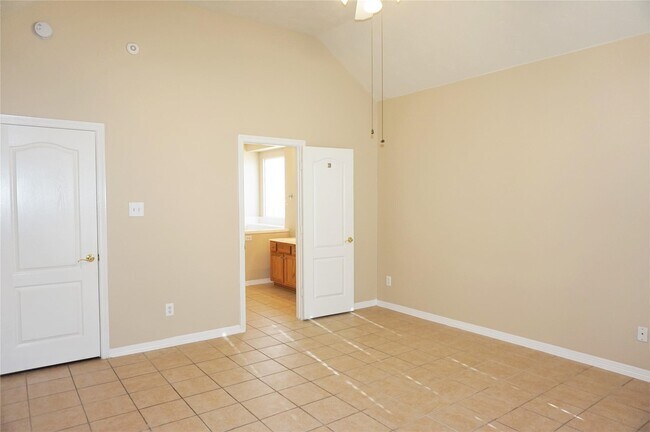 Building Photo - 23819 Sawmill Pass