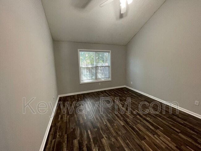 Building Photo - 445 Northrop Pl