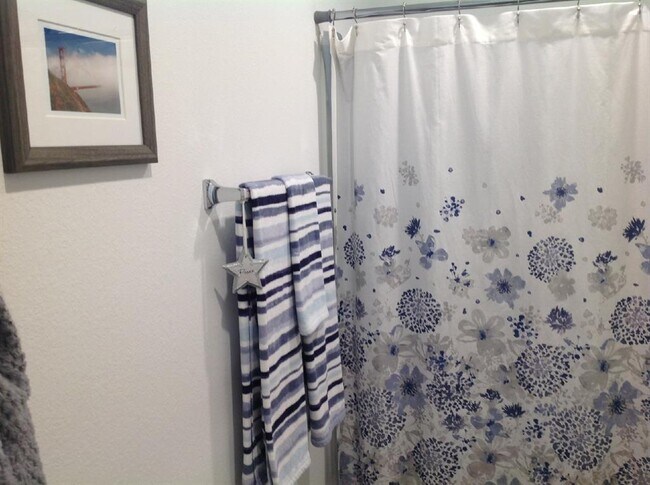 Building Photo - 13801 Mussel Rn