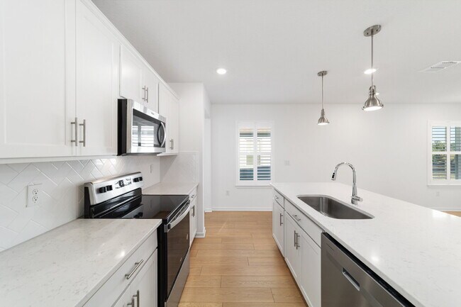 Building Photo - 5543 SW 85th Ave Rd