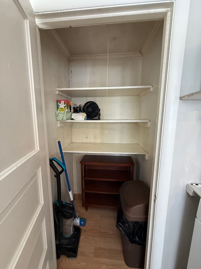 Building Photo - 1411 3rd Ave