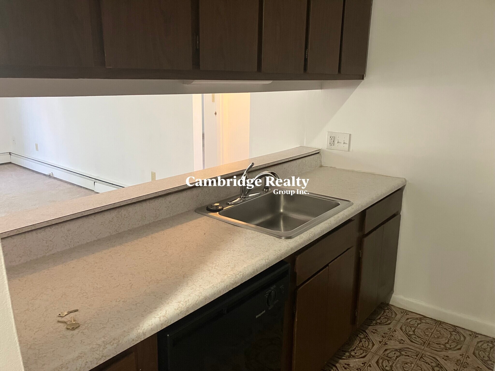 Building Photo - 42 Belmont St