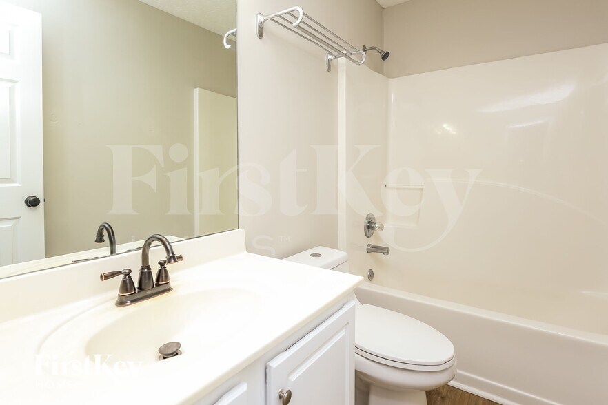 Building Photo - 6217 Turnberry Ln