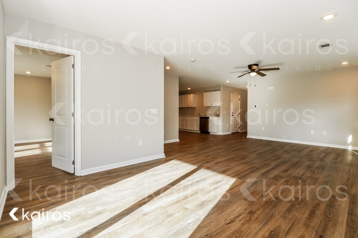 Building Photo - 66 Cottage Grove Dr
