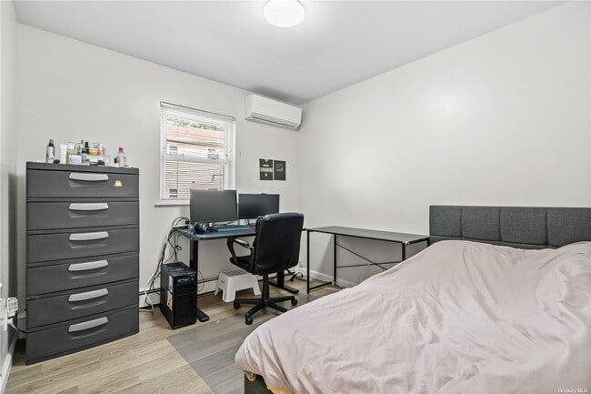 Building Photo - 181 Schley Ave