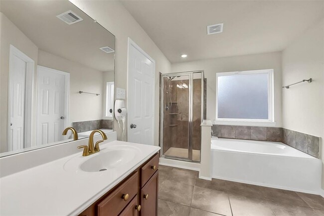 Building Photo - 5114 Espuela Ln