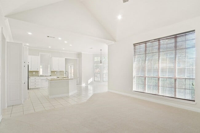 Building Photo - 1917 Cresson Dr