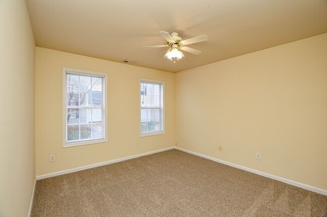 Building Photo - Charming 3 Bed, 2 Bath Home with fenced back yard!-**PRIMARY ON THE MAIN** COMING SOON!!!