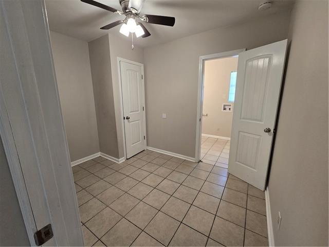 Building Photo - 123 Kadak Ln
