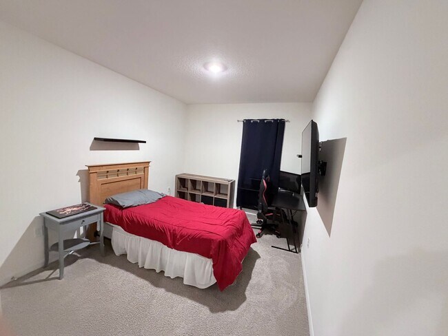Building Photo - 3013 Moulin Rd
