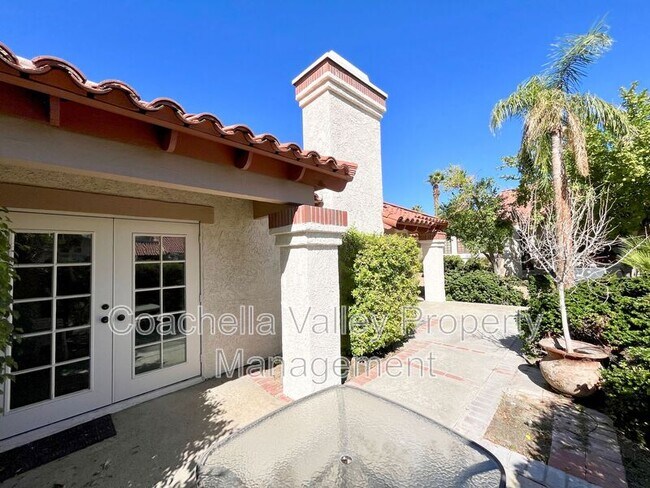 Building Photo - 112 Avellino Cir