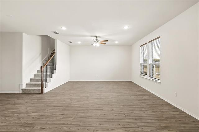 Building Photo - 507 Goldenrod Ln