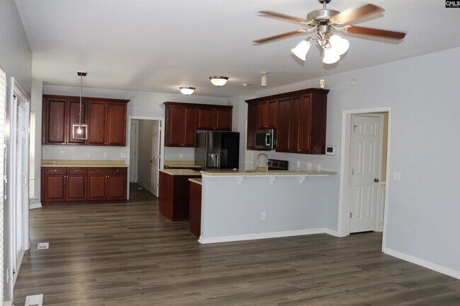 Building Photo - 70 Ballymore Ct