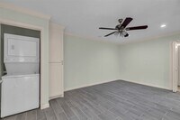 Building Photo - 1311 Antoine Dr