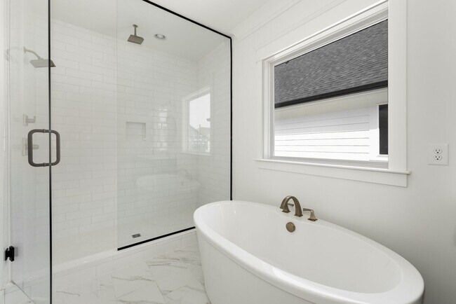 Building Photo - Beautiful home in The Nations!  4 bedrooms and 3 bathrooms in well sought after area.