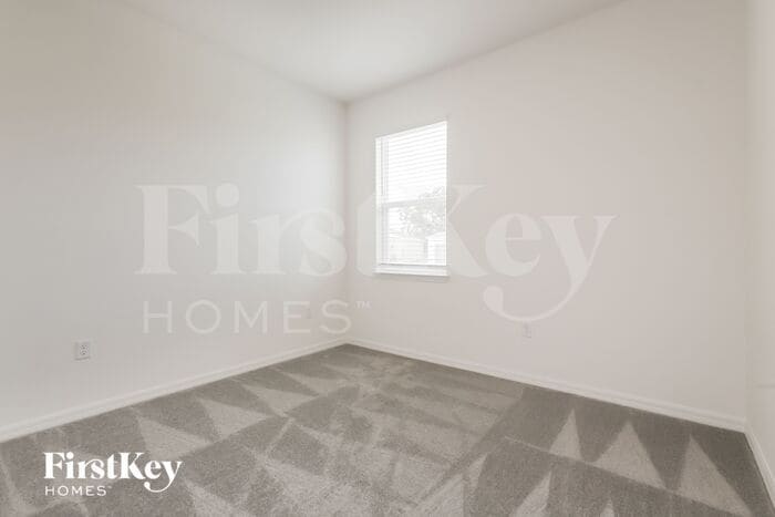 Building Photo - 503 Crown Rose Dr