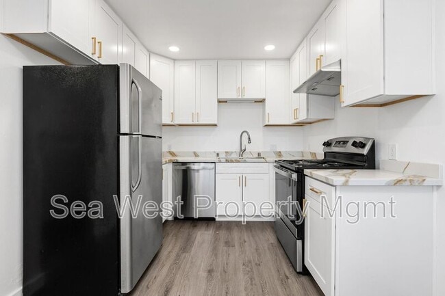 Building Photo - 889 Bracero Rd